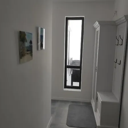 Antique 7 Ap.1 Lägenhet *